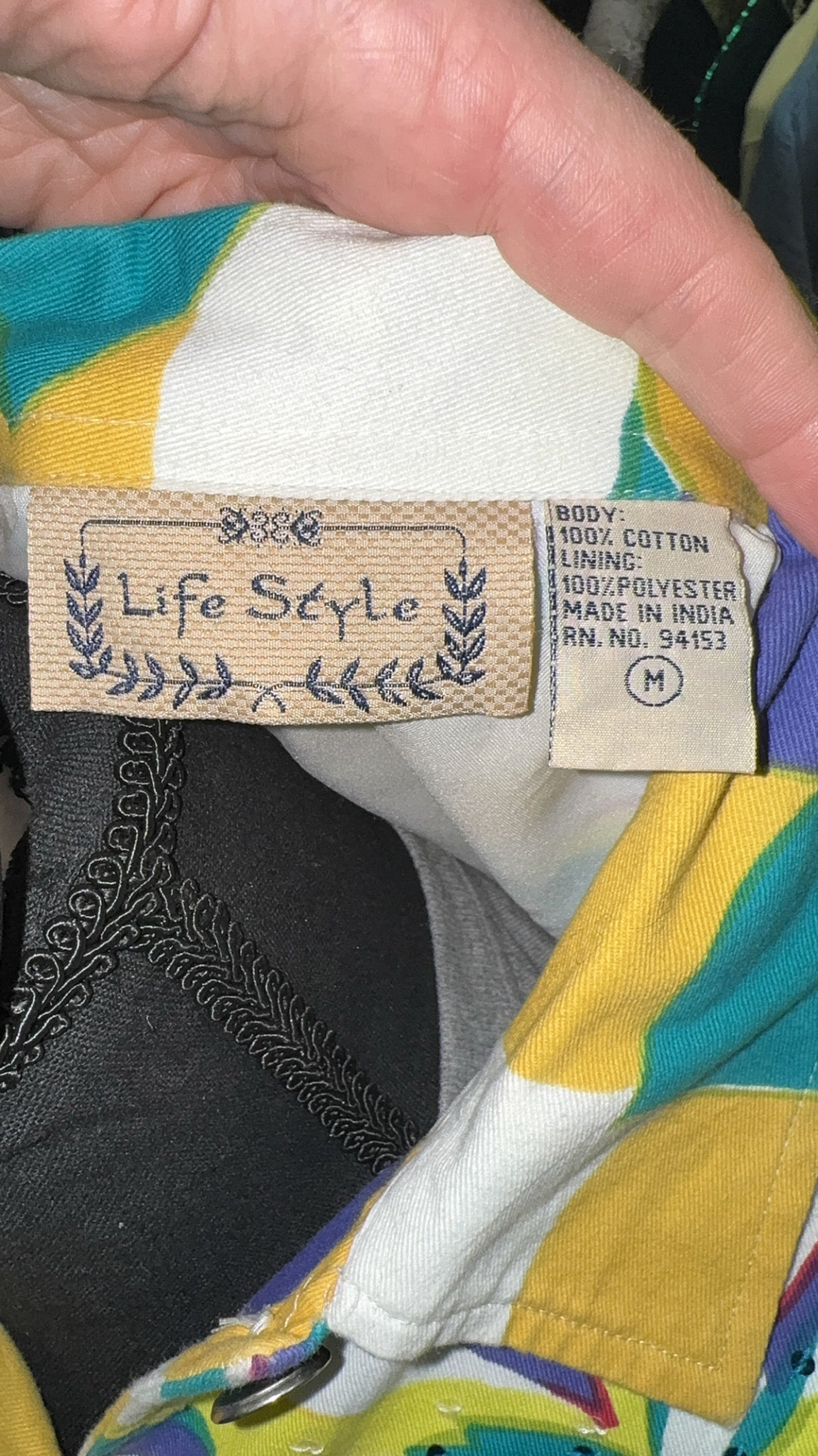 Vintage Life Style Button Top size medium