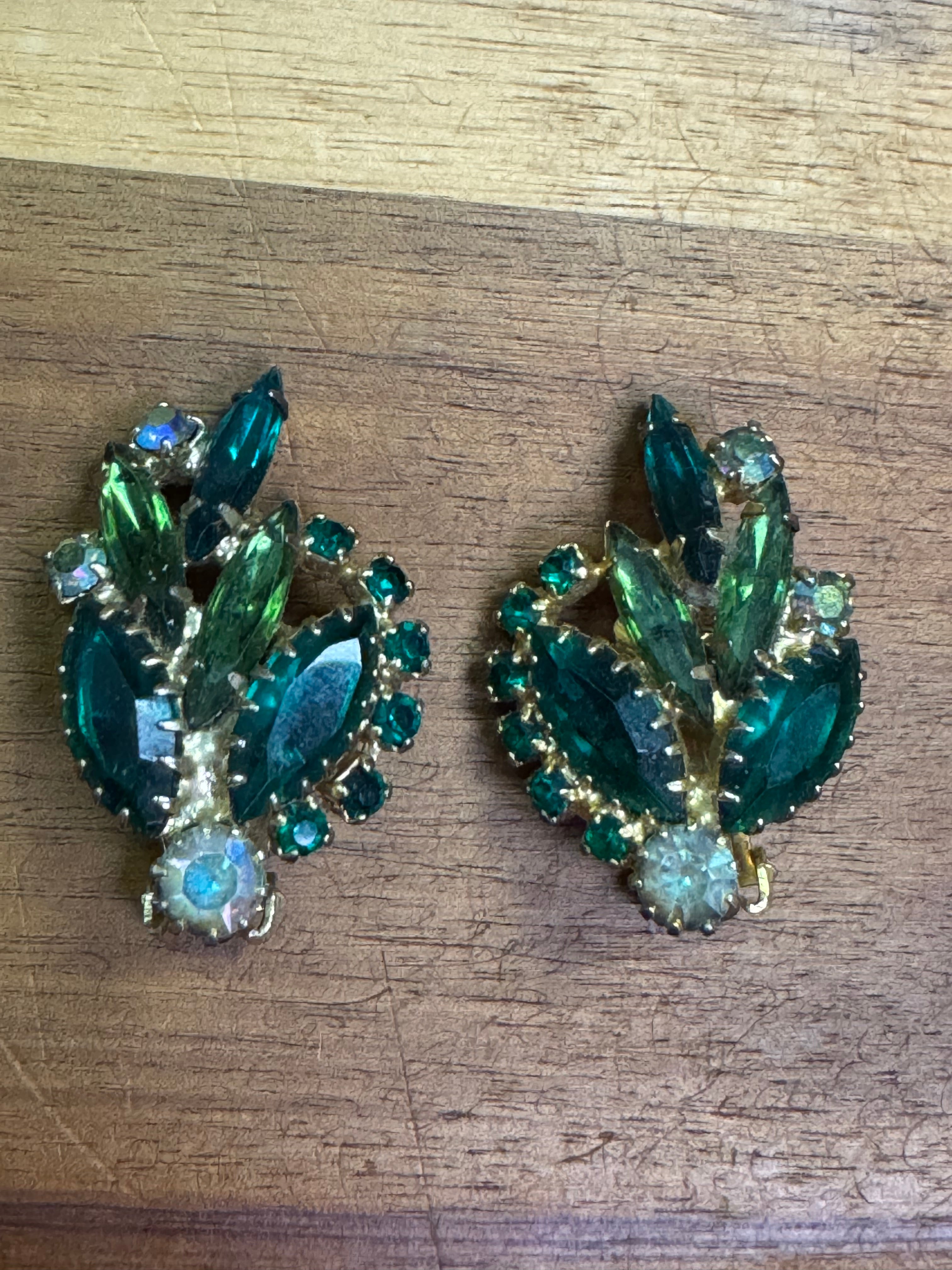 Vintage Green Rhinestone Unique Flower Earrings