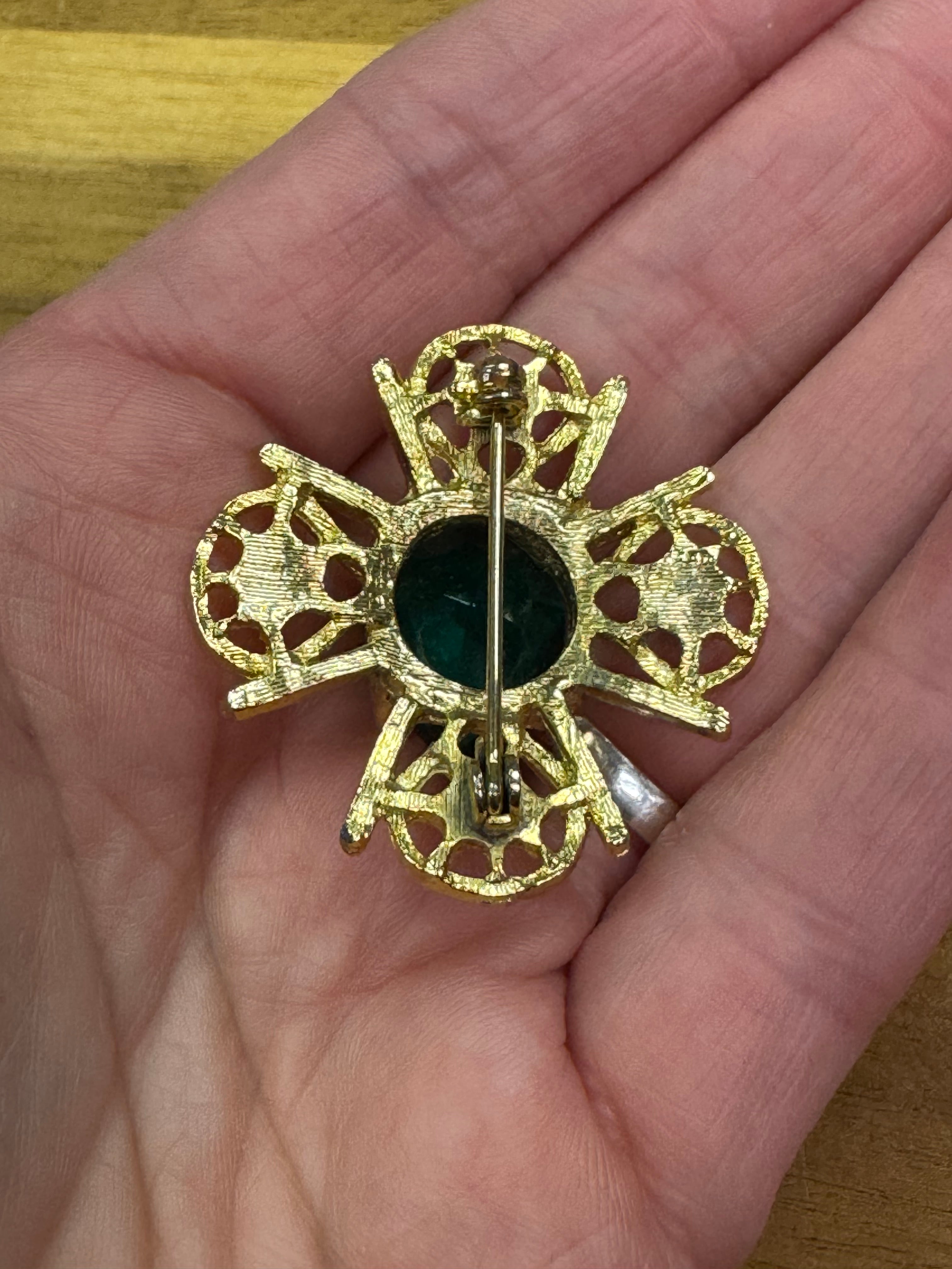 Vintage Green Rhinestone Brooch