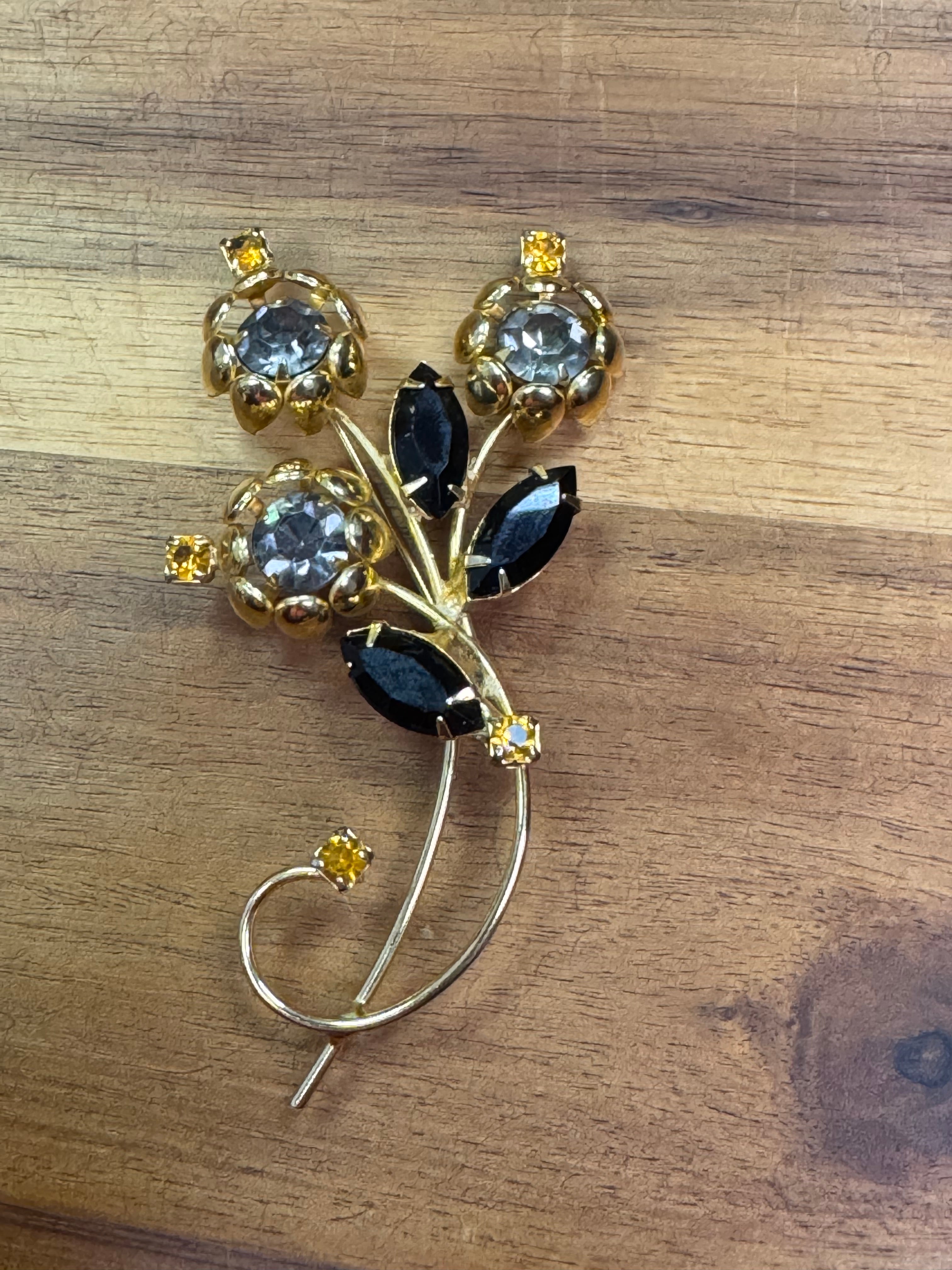 Vintage Rhinestone Leaf Brooch