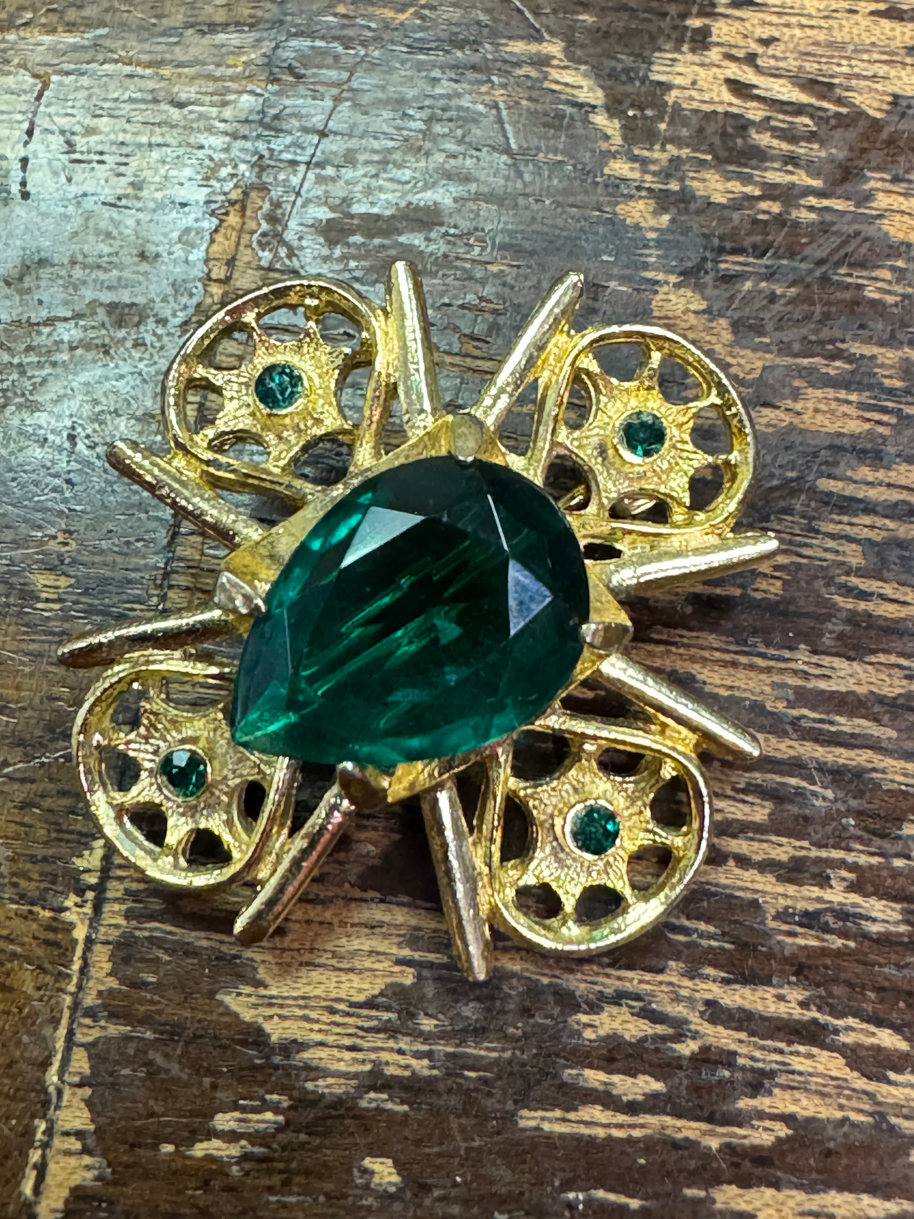 Vintage Green Rhinestone Brooch