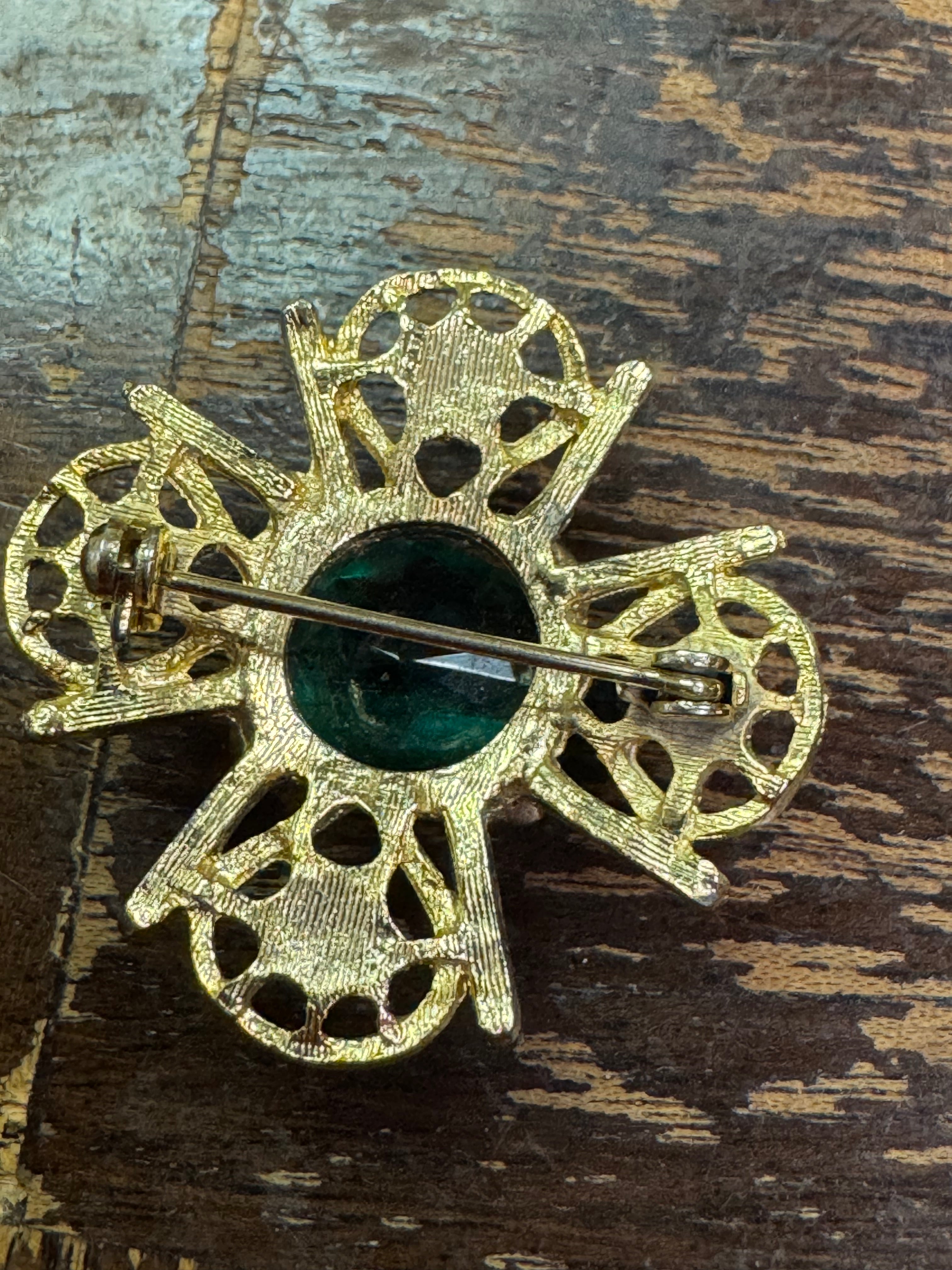 Vintage Green Rhinestone Brooch